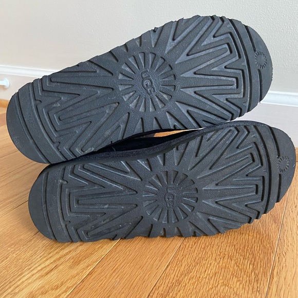 UGG Shaina Boots Women's 7 Black Suede Knit Cuff Lined Winter Snow Shearling EUC - Picture 13 of 13